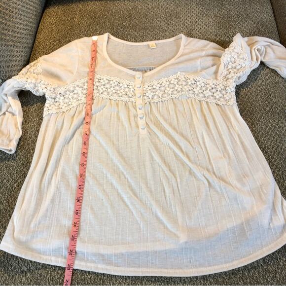 Cream Crochet Trim Henley Style Pop Over Top Scoop Neck Button Trim Loose fit - Picture 10 of 16